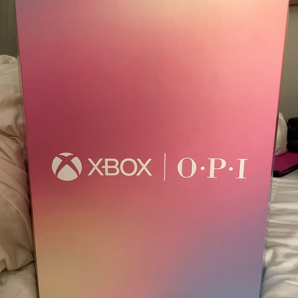 Xbox and OPI Sunkissed Vibes Controller and polish